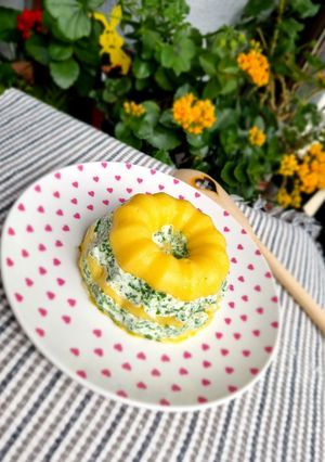 O poză a rețetei Mămăligă în straturi cu ricotta și spanac!😋.