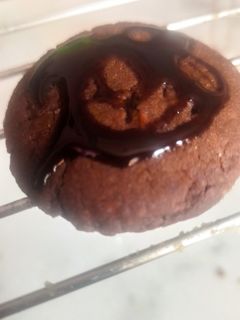 हेल्थी चॉकलेट कुकीज (Healthy Chocolate cookies recipe in Hindi) रेसिपी मुख्य फोटो