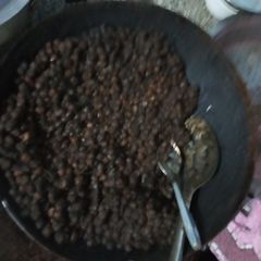 Sukha black chana / dry black chickpeas A picture of Sukha black chana / dry black chickpeas.