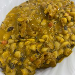 A picture of Porridge beans with stockfish.