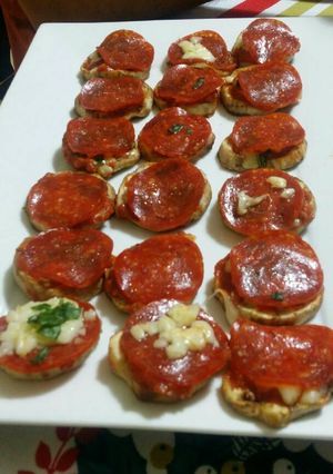 Una foto de Pizzitas de berenjenas