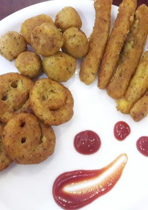 A picture of Potato and semolina fries.