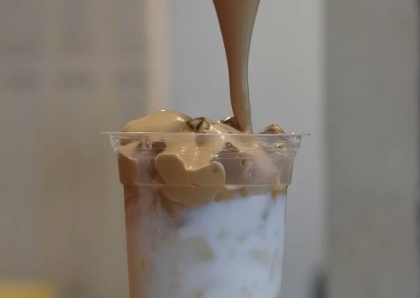 Dalgona kopi