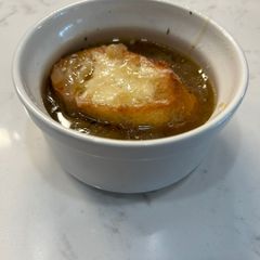 A picture of Instant-Pot French Onion Soup.
