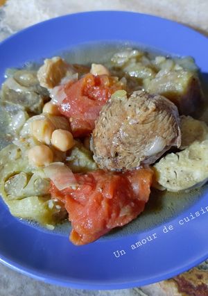 Une photo de Tajine d'agneau aux aubergines 🍆