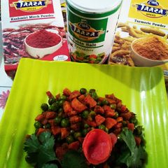 A picture of Winter favourite Gajar Matar.