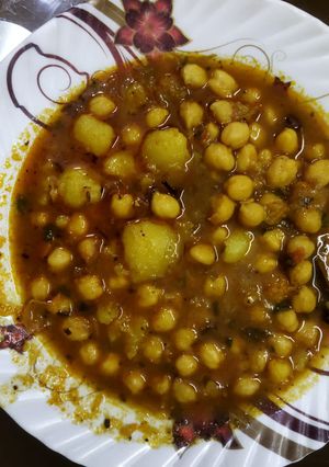 A picture of Chole chana.