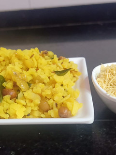 A picture of Kanda poha.