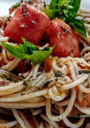 Una foto de SPAGHETTI🍝Alle Erbette (Espaguettis a las hierbas aromáticas).!