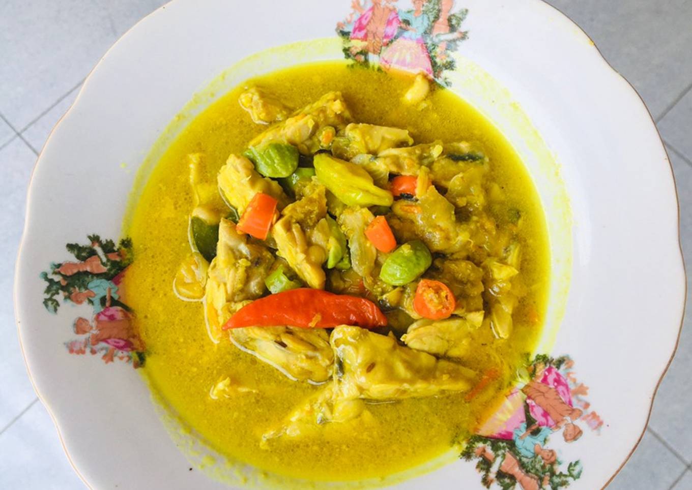 Tempe Pedes Khas Pati