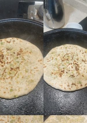 A picture of Peas paneer paratha.