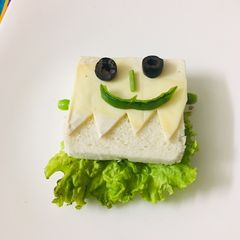 Frankenstein Halloween sandwich A picture of Frankenstein Halloween sandwich.