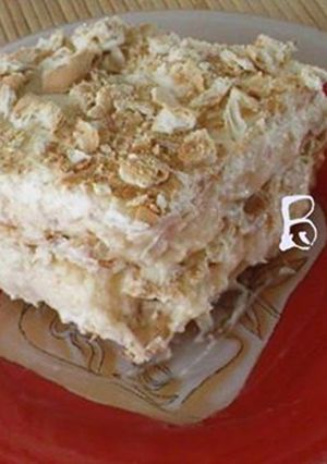 A picture of Easy Mille-feuille with Cream Crackers.