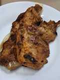 Bife de frango acebolado