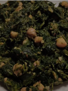 Una foto de Espinacas guisadas con garbanzos o a la Andaluza
