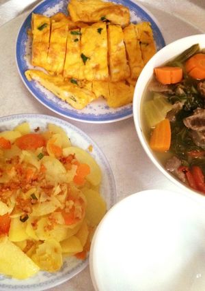 Hình của món Bò hầm dưa cải chua.