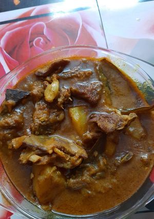 মৌরি বাটা দিয়ে পাঁঠার মাংস(mouri bata diye pathar mangsho recipe in Bengali) রেসিপির প্রধান ছবি