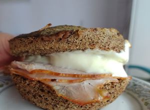 Una foto de Pan Saludable al microondas de harina de almendras en 10 minutos