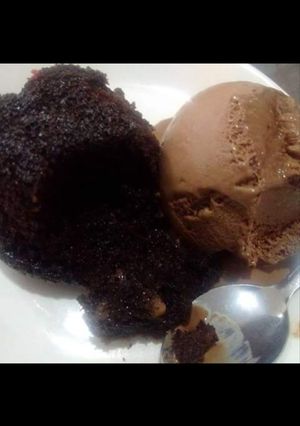 A picture of Melt in d mouth chocolate cake.