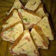 Telur dadar segi tiga
