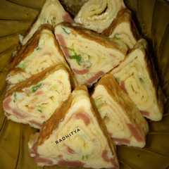 รูปของ Telur dadar segi tiga
