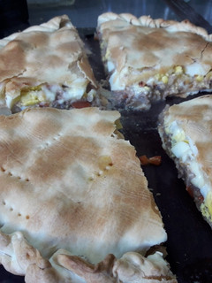 Una foto de Tarta de atún en pascualina