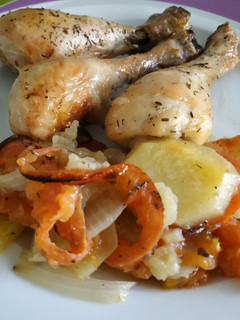 Una foto de Jamoncitos con patatas al horno