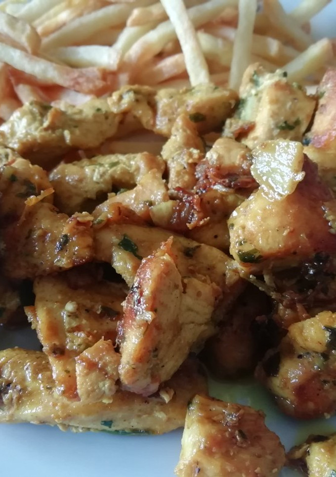 Una foto de Pollo Ras el Hanout