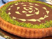 Una foto di crostata al pistacchio