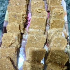 Besan Barfi A picture of Besan Barfi.