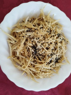 涼拌牛蒡絲 的食譜成品照片