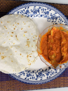 तांदळाची भाकरी (tandalachi bhakhri recipe in marathi) रेसिपी चे मुख्य फोटो