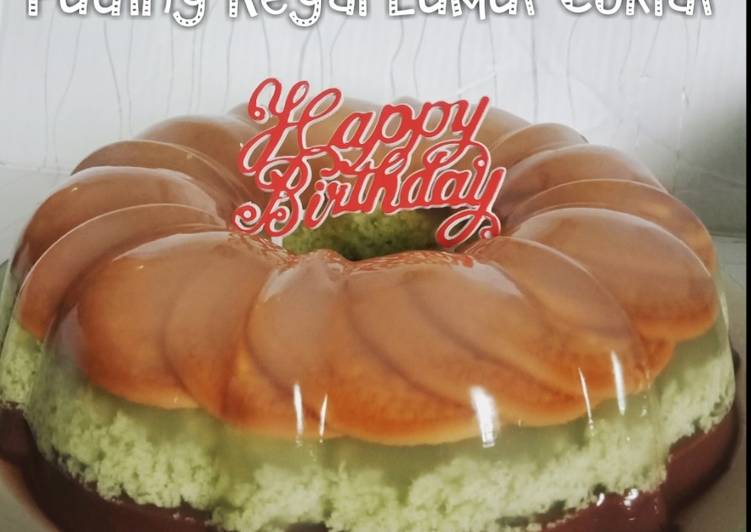 Puding Regal Lumut Coklat