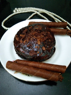 चॉकलेट पैन केक (Chocolate pan cake recipe in Hindi) रेसिपी मुख्य फोटो