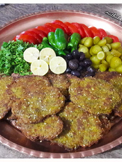 عکسی از دستور کوکو سیب زمینی خام