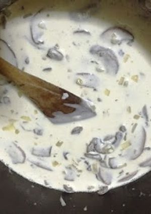Una foto de Salsa de hongos