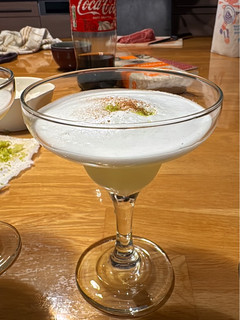 Una foto de Pisco sour con VODKA