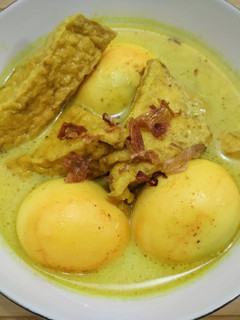 Foto resep Opor Kuning Tahu Telur