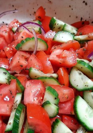 🥒🍅Olasz paradicsom és uborka saláta🍅🥒 recept fotója