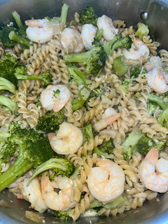 A picture of Shrimp and broccoli pasta.