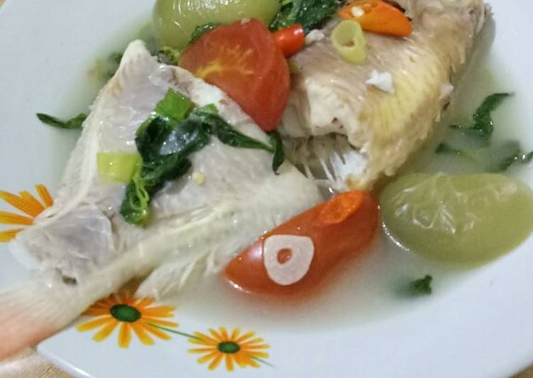 Sup ikan kakap kecut2 pedes 😋 (bumbu iris)