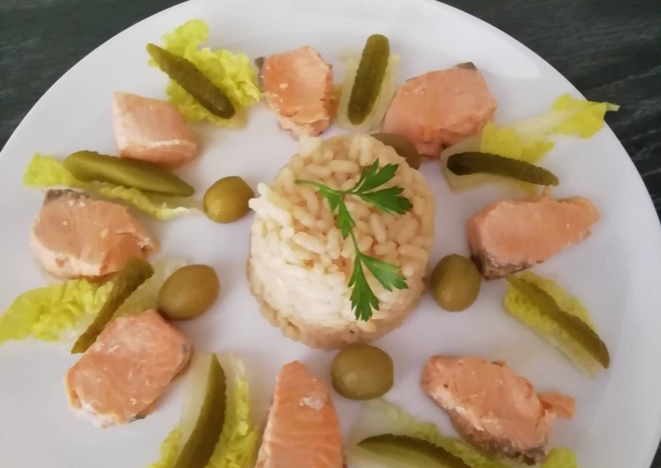 Arroz con Salsa de Soja y Dados de Salmón