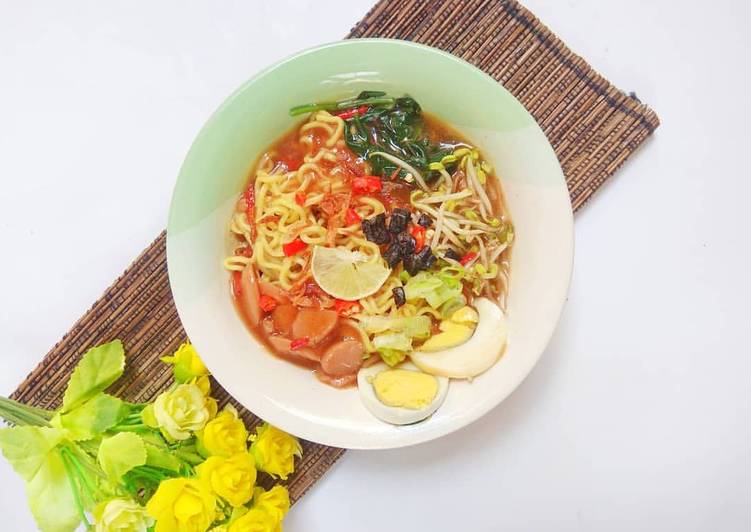 Mie kangkung pedas