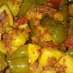A picture of Potato capsicum veg.