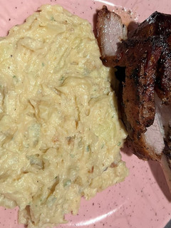 A picture of Mashed potatoes & lamb rack 🥔.