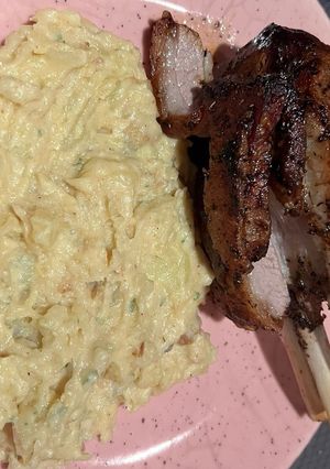 A picture of Mashed potatoes & lamb rack 🥔.