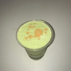A picture of Kiwi apple green smoothie.
