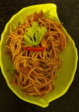 A picture of Noodles in Spicy Pasta Sauce.