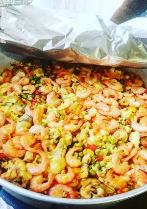 Una foto de Paella Valenciana Mixta