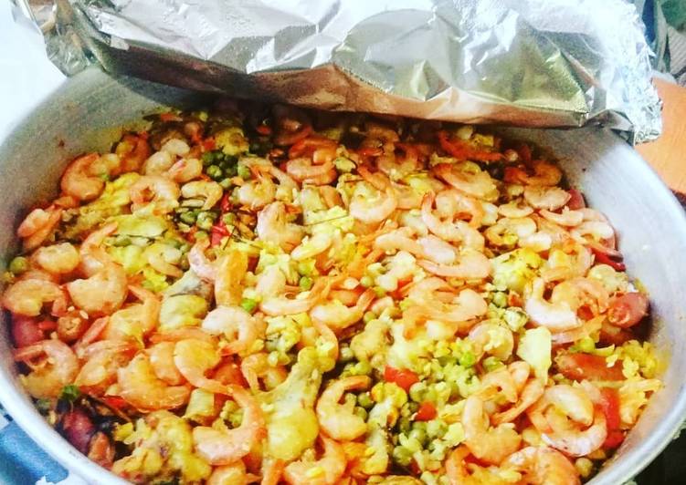 Paella Valenciana Mixta